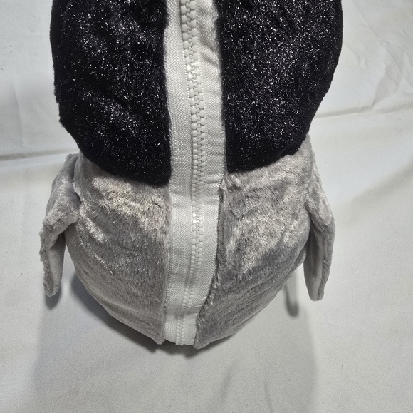 Reversable SeaWorld pillow/ penguin plushy - Picture 4 of 7